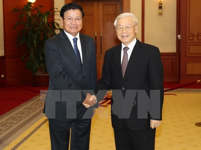 Máximo dirigente partidista de Vietnam aboga por mayores nexos comerciales con Laos ảnh 1 Máximo dirigente partidista de Vietnam aboga por mayores nexos comerciales con Laos ảnh 1