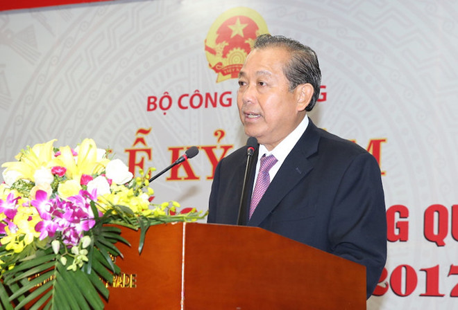 Vicepremier vietnamita pide reforzar la lucha contra el contrabando y fraude comercial ảnh 1 Vicepremier vietnamita pide reforzar la lucha contra el contrabando y fraude comercial ảnh 1