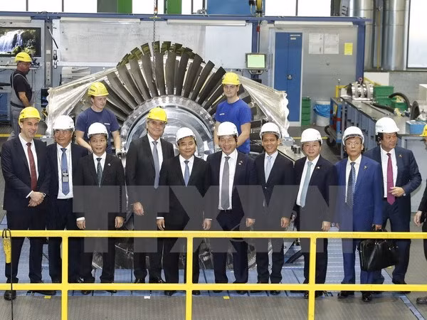 Premier de Vietnam pide más inversiones de empresas alemanas ảnh 1