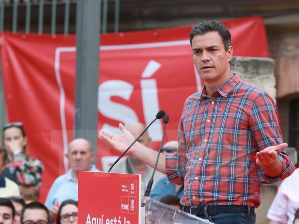 Vietnam felicita a Pedro Sánchez por su reelección como secretario general del PSOE ảnh 1