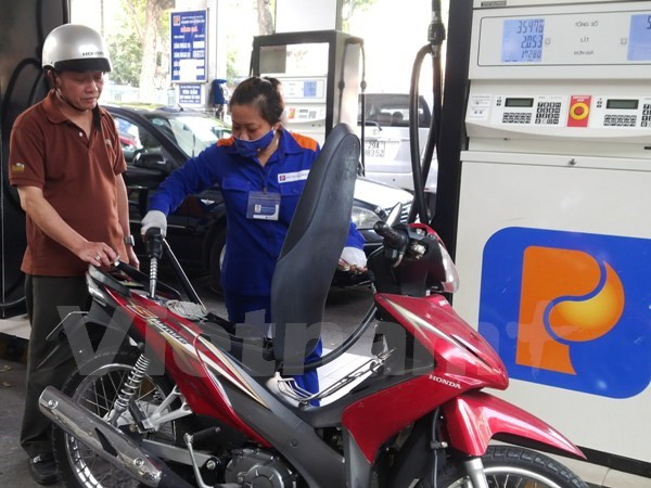 Disminuyen precios de la gasolina en Vietnam ảnh 1 Disminuyen precios de la gasolina en Vietnam ảnh 1