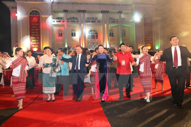 Día de intercambio fronterizo Vietnam- Laos: ocasión para estrechar solidaridad especial ảnh 1