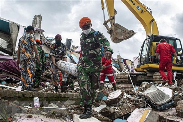 Vietnam expresa condolencias a Indonesia por terremoto y accidente aéreo ảnh 1 Vietnam expresa condolencias a Indonesia por terremoto y accidente aéreo ảnh 1