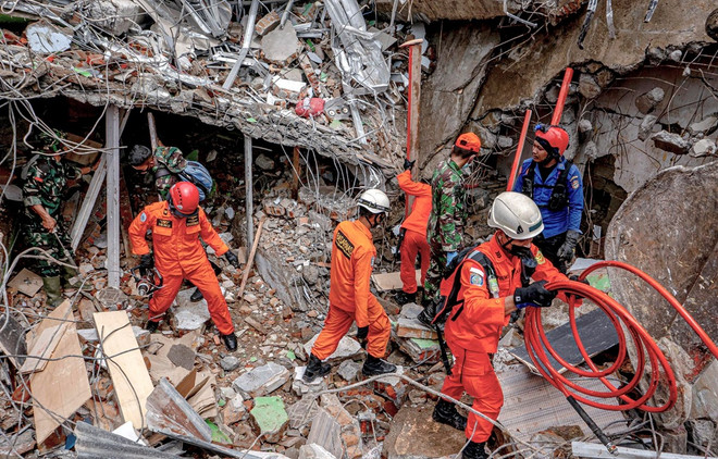 Indonesia reporta nueva réplica de terremoto ảnh 1 Indonesia reporta nueva réplica de terremoto ảnh 1