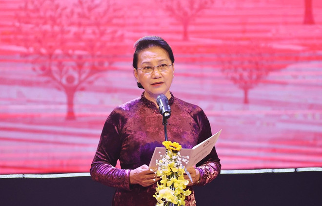 Presidenta del Parlamento vietnamita exhorta a promover apoyo mutuo en comunidad ảnh 1 Presidenta del Parlamento vietnamita exhorta a promover apoyo mutuo en comunidad ảnh 1