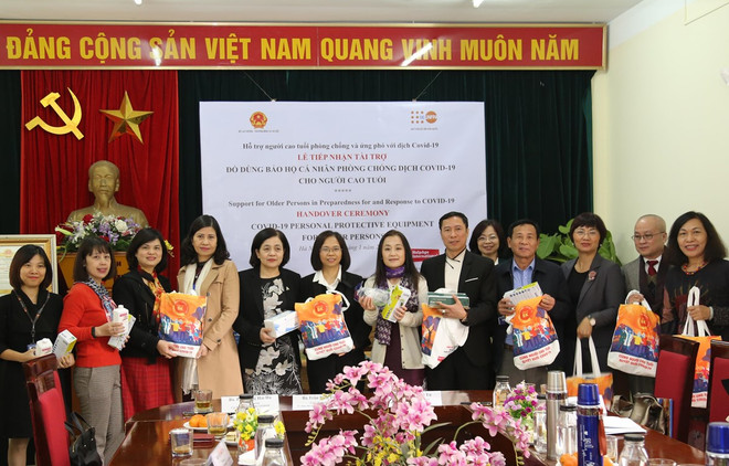 UNFPA ofrece donaciones para ayudar a ancianos en Vietnam ảnh 1 UNFPA ofrece donaciones para ayudar a ancianos en Vietnam ảnh 1