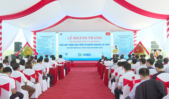 Inauguran planta de energía solar en provincia central de Vietnam ảnh 1