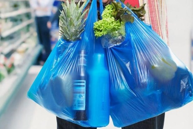 Multarán en Vietnam a minoristas de bolsas de plástico de un solo uso a partir de 2026 ảnh 1 Multarán en Vietnam a minoristas de bolsas de plástico de un solo uso a partir de 2026 ảnh 1