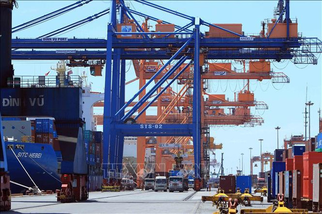 Vietnam reporta superávit comercial en primeros cuatro meses de 2022 ảnh 1 Vietnam reporta superávit comercial en primeros cuatro meses de 2022 ảnh 1