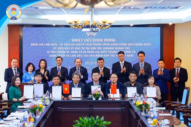 Vietnam y China promueven intercambio de cooperativas y empresas ảnh 2