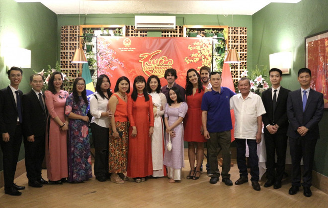 Embajada de Vietnam en Brasil celebra encuentro comunitario a inicios de año ảnh 1 Embajada de Vietnam en Brasil celebra encuentro comunitario a inicios de año ảnh 1