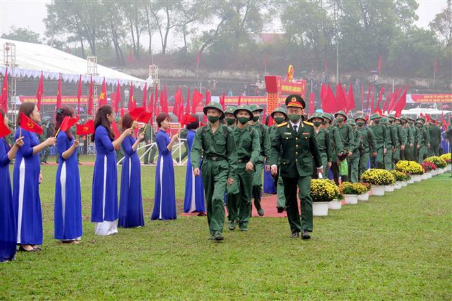 Ansiosos jóvenes vietnamitas por incorporarse al ejército ảnh 3 Ansiosos jóvenes vietnamitas por incorporarse al ejército ảnh 3