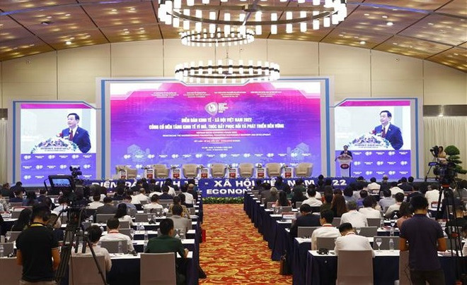 Clausuran en Hanoi Foro socioeconómico de Vietnam 2022 ảnh 1 Clausuran en Hanoi Foro socioeconómico de Vietnam 2022 ảnh 1