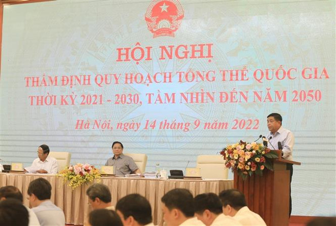Primer ministro de Vietnam traza orientaciones para planificación nacional ảnh 2 Primer ministro de Vietnam traza orientaciones para planificación nacional ảnh 2