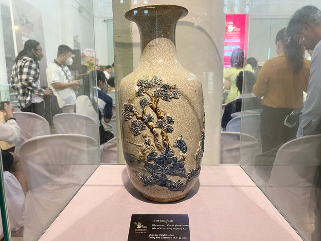 Ciudad Ho Chi Minh exhibe más de 150 objetos antiguos de arte ảnh 2 Ciudad Ho Chi Minh exhibe más de 150 objetos antiguos de arte ảnh 2