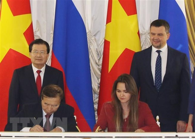 Vicepremier de Vietnam se reúne con representantes de corporaciones rusas ảnh 1 Vicepremier de Vietnam se reúne con representantes de corporaciones rusas ảnh 1