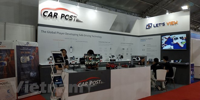 Cerca de 900 automóviles vendidos durante exposición Vietnam Motor Show -2018 ảnh 1 Cerca de 900 automóviles vendidos durante exposición Vietnam Motor Show -2018 ảnh 1