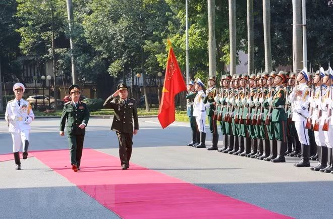 Delegación del Ejército Real de Camboya visita Vietnam ảnh 1