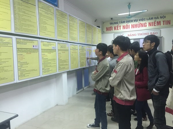 Millones de trabajadores vietnamitas se ven afectados por el COVID-19 ảnh 2 Millones de trabajadores vietnamitas se ven afectados por el COVID-19 ảnh 2