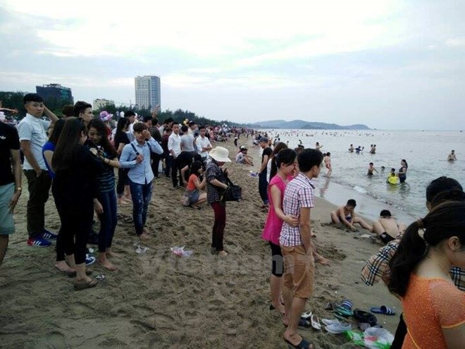 Gran concurrencia a la costa central pese a rumores de contaminación ảnh 1 Gran concurrencia a la costa central pese a rumores de contaminación ảnh 1