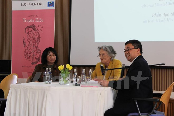 Presentan en Berlín versión bilingüe alemán- vietnamita de “Historia de Kieu” ảnh 1 Presentan en Berlín versión bilingüe alemán- vietnamita de “Historia de Kieu” ảnh 1
