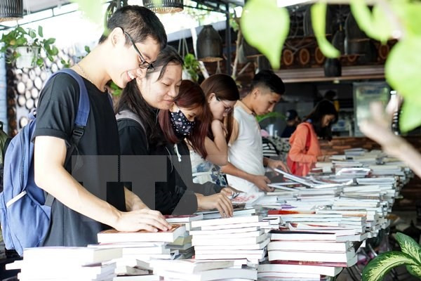 Obras rusas llenarán Calle de Libros en Ciudad Ho Chi Minh por centenario de Revolución de Octubre ảnh 1