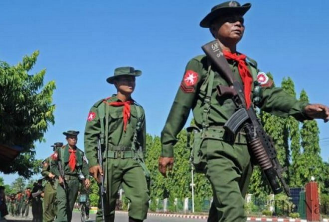 Miles de personas marchan en Myanmar para expresar apoyo al ejército ảnh 1 Miles de personas marchan en Myanmar para expresar apoyo al ejército ảnh 1