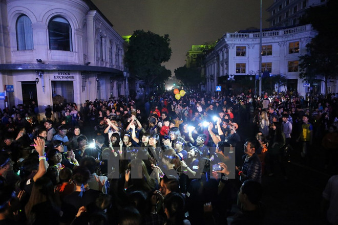 Vietnam ahorra 451 mil kilovatios hora durante Hora del Planeta 2016 ảnh 1 Vietnam ahorra 451 mil kilovatios hora durante Hora del Planeta 2016 ảnh 1