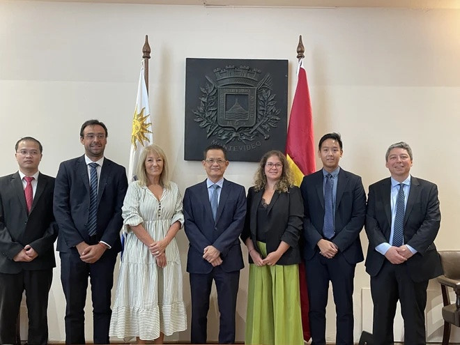 Vietnam y Uruguay fortalecen cooperación ảnh 3 Vietnam y Uruguay fortalecen cooperación ảnh 3