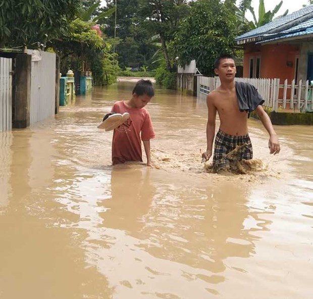 Indonesia se apresura a proporcionar ayuda humanitaria para inundaciones en sur de Sumatra ảnh 1 Indonesia se apresura a proporcionar ayuda humanitaria para inundaciones en sur de Sumatra ảnh 1