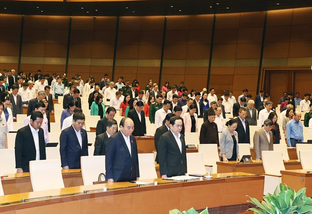 Parlamento vietnamita cumple un tercio de su agenda en décimo período de sesiones ảnh 1 Parlamento vietnamita cumple un tercio de su agenda en décimo período de sesiones ảnh 1