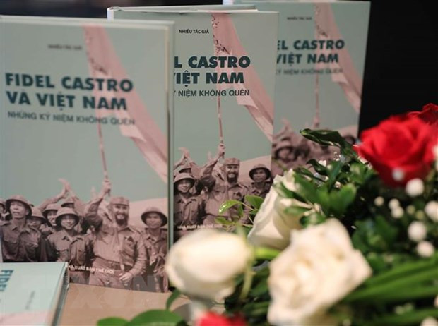Presentan el libro “Fidel Castro y Vietnam - Recuerdos Inolvidables” ảnh 1