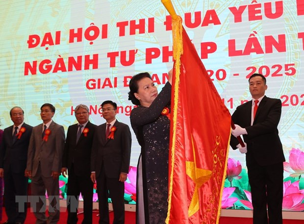 Presidenta del Parlamento vietnamita recomienda renovar trabajo de emulación patriótica ảnh 1 Presidenta del Parlamento vietnamita recomienda renovar trabajo de emulación patriótica ảnh 1