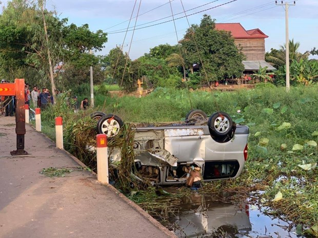 Fallecen seis ciudadanos vietnamitas en accidente de tránsito en Camboya ảnh 1 Fallecen seis ciudadanos vietnamitas en accidente de tránsito en Camboya ảnh 1