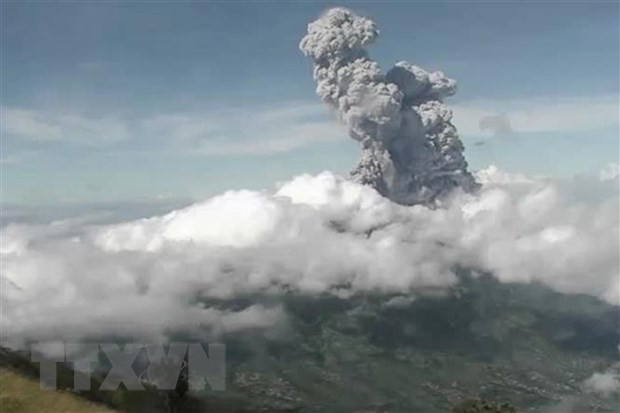 Eleva Indonesia nivel de alerta por el volcán Merapi ảnh 1 Eleva Indonesia nivel de alerta por el volcán Merapi ảnh 1
