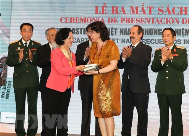 Presentan el libro “Fidel Castro y Vietnam - Recuerdos Inolvidables” ảnh 2 Presentan el libro “Fidel Castro y Vietnam - Recuerdos Inolvidables” ảnh 2