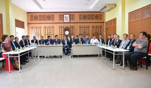 Vietnamitas en Tailandia y Alemania asiste a lucha de la Patria contra secuelas de desastres naturales ảnh 1