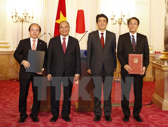 Premier de Vietnam continúa con intensa agenda de actividades en Japón ảnh 1