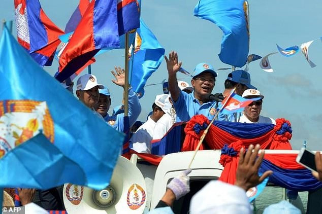 Camboya: Premier participa en campaña electoral de comicios municipales ảnh 1 Camboya: Premier participa en campaña electoral de comicios municipales ảnh 1