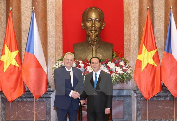 Presidente de Vietnam recibe a su homólogo de República Checa ảnh 1 Presidente de Vietnam recibe a su homólogo de República Checa ảnh 1