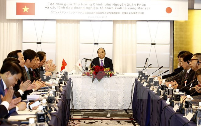 Premier vietnamita dialoga con empresas de Kansai ảnh 1 Premier vietnamita dialoga con empresas de Kansai ảnh 1