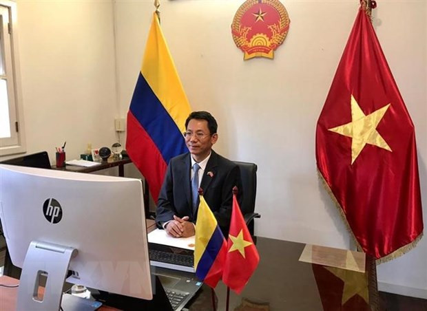 Embajador de Vietnam entrega cartas credenciales al presidente de Colombia ảnh 1 Embajador de Vietnam entrega cartas credenciales al presidente de Colombia ảnh 1