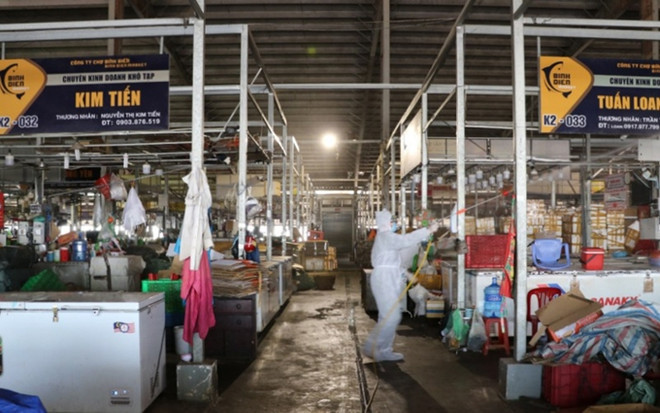 Cierra por COVID-19 uno de los mayores mercados de Ciudad Ho Chi Minh ảnh 1