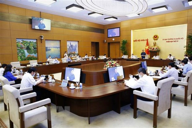 Comité Permanente del Parlamento de Vietnam revisará el plan financiero 2021-2025 ảnh 1 Comité Permanente del Parlamento de Vietnam revisará el plan financiero 2021-2025 ảnh 1