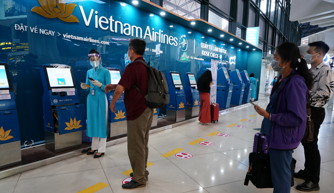Vietnam Airlines recibe certificado de cinco estrellas en seguridad y prevención contra el COVID-19 ảnh 2 Vietnam Airlines recibe certificado de cinco estrellas en seguridad y prevención contra el COVID-19 ảnh 2