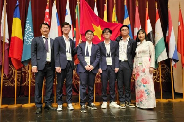 Medallas para tres estudiantes vietnamitas en Olimpiada Internacional de Biología ảnh 2 Medallas para tres estudiantes vietnamitas en Olimpiada Internacional de Biología ảnh 2