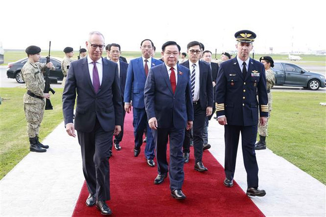 Presidente parlamentario vietnamita inicia visita a Uruguay ảnh 1 Presidente parlamentario vietnamita inicia visita a Uruguay ảnh 1