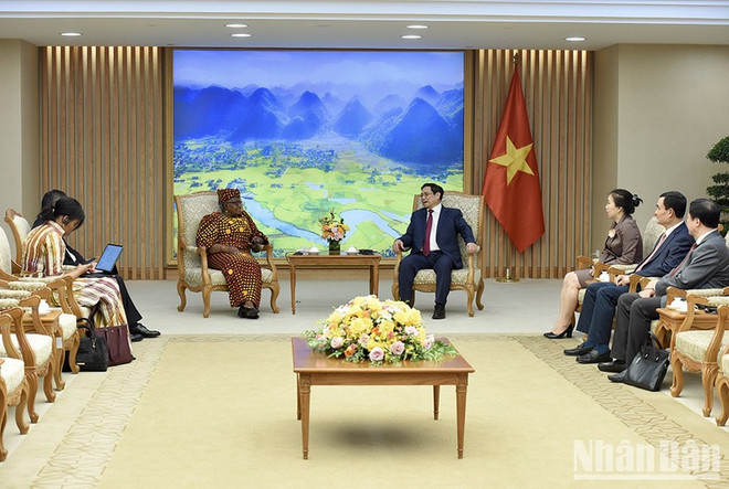 Visita de directora general de OMC eleva posición de Vietnam en arena internacional ảnh 1 Visita de directora general de OMC eleva posición de Vietnam en arena internacional ảnh 1