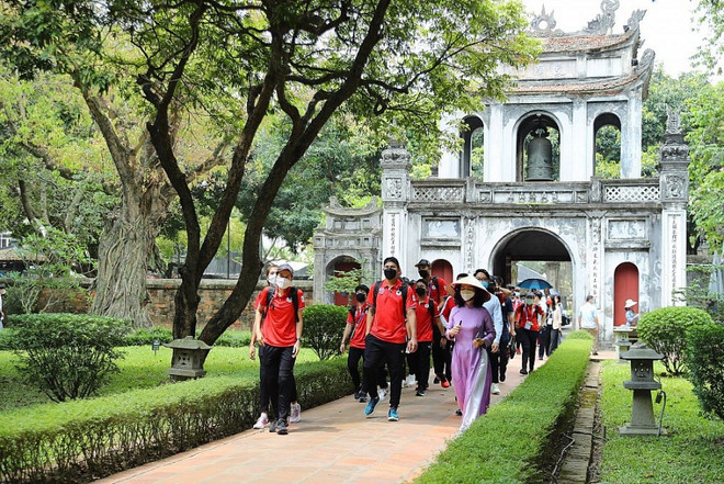 Reliquias de Hanoi reciben a 1,7 millones de visitantes ảnh 1 Reliquias de Hanoi reciben a 1,7 millones de visitantes ảnh 1