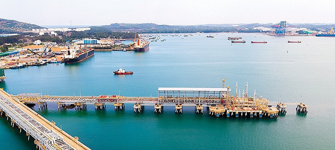 Refinería de Dung Quat contribuye al desarrollo de infraestructura en región central ảnh 1 Refinería de Dung Quat contribuye al desarrollo de infraestructura en región central ảnh 1